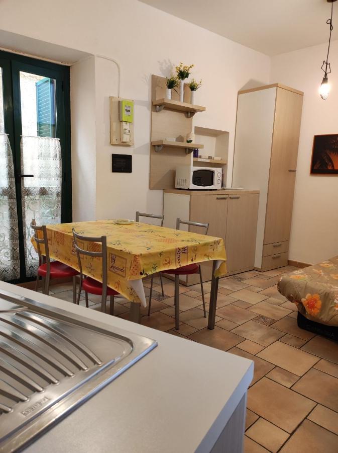 Bilocale Nella Vecchia Citta' Di Mentone 아파트 외부 사진